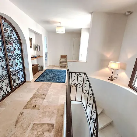 Odyssee By Interhome 别墅 雷以桑布尔