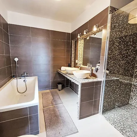 Odyssee By Interhome Villa Les Issambres