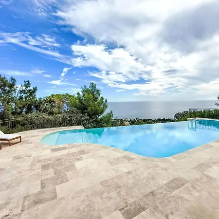 Odyssee By Interhome Les Issambres